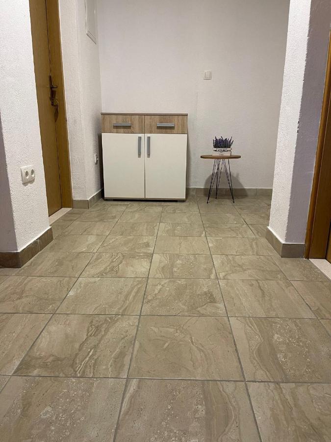 Apartmani Zuti ネウム エクステリア 写真