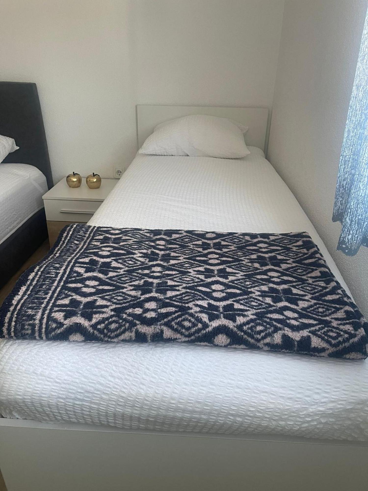Apartmani Zuti ネウム エクステリア 写真